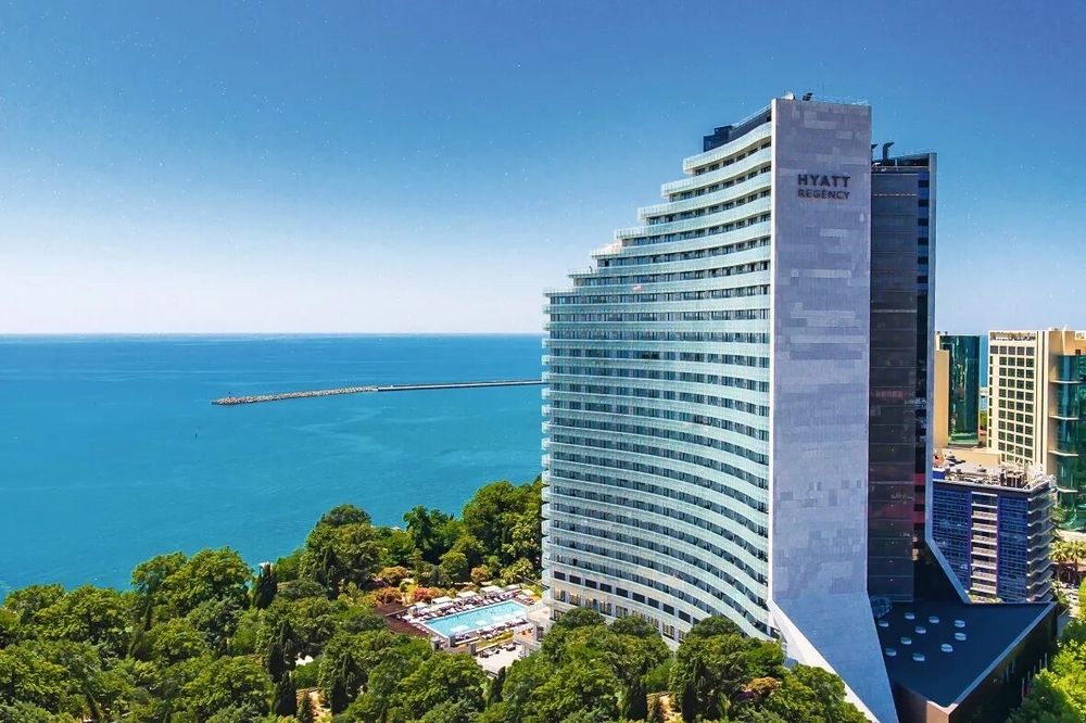 Башня Grand Karat Sochi на первой береговой линии